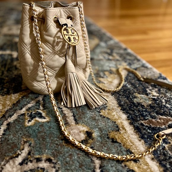 TORY BURCH Mini Bucket Bag, CREAM, worn ONE day only! EUC, GREAT FIND! - Picture 1 of 8